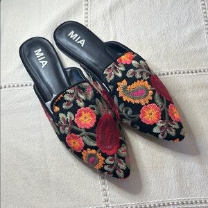 MIA Black Floral Embroidered Mules